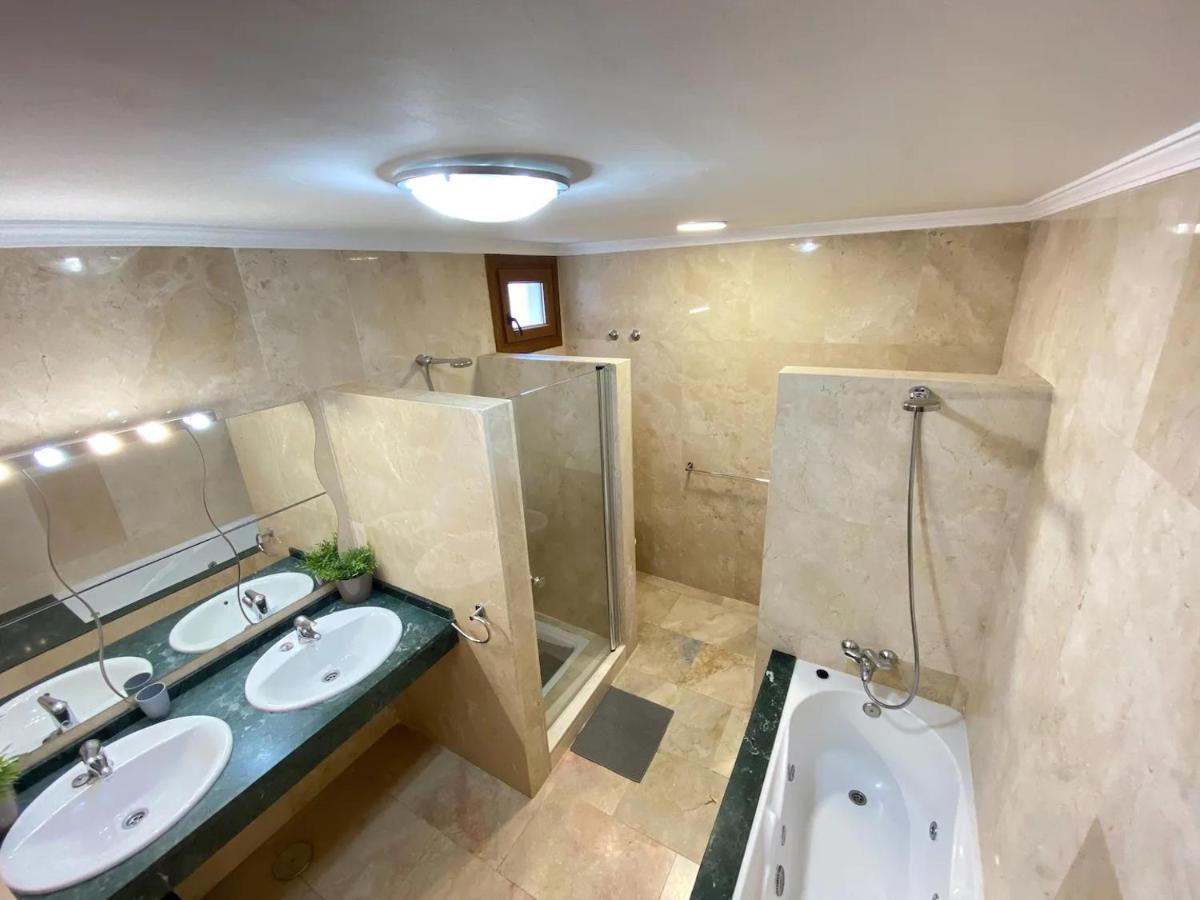 Villa Sea Breeze Ocean View 플라야블랑카 외부 사진